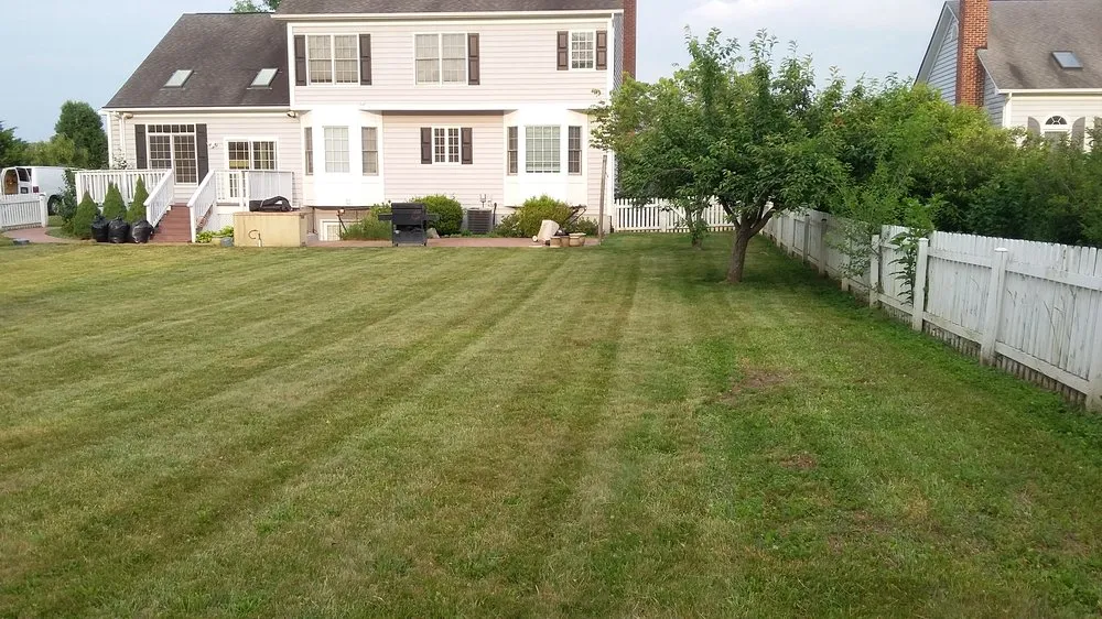 Local lawn mowing service experts serving Leesburg, VA - Solana Landscapes