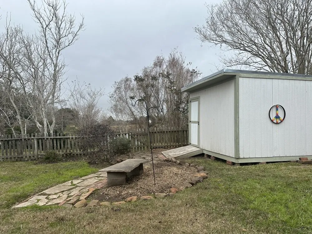 Reliable garden landscaping experts serving San Leon, TX - Solano Services Tree Trimming + Landscaping