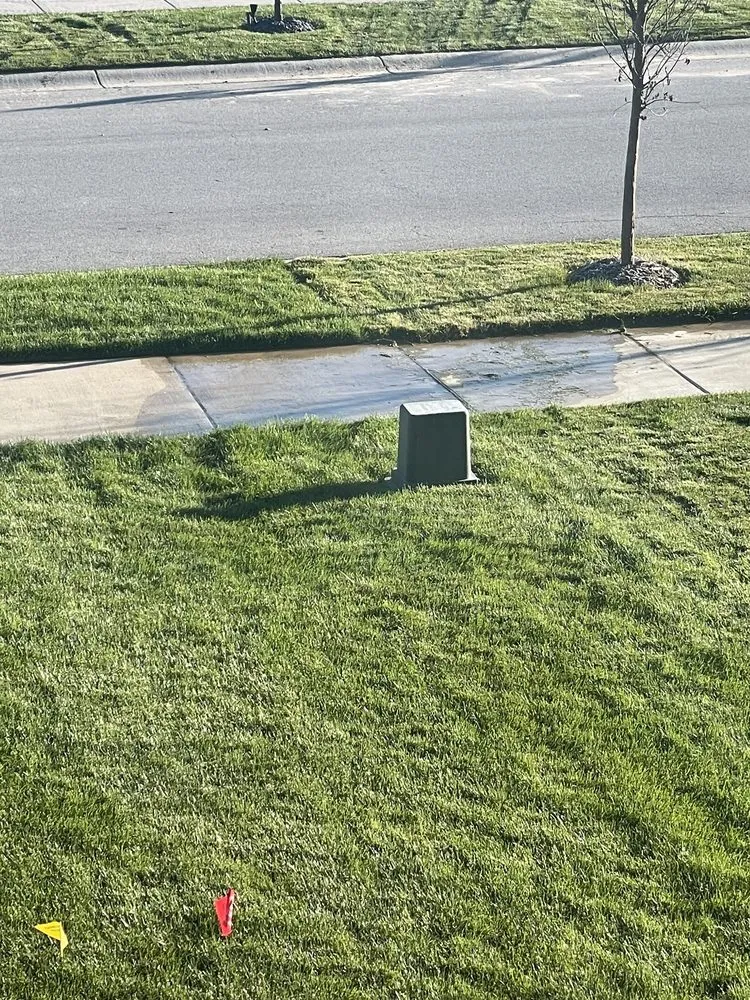 Custom landscaping services in Joliet, IL by Solano Sprinklers