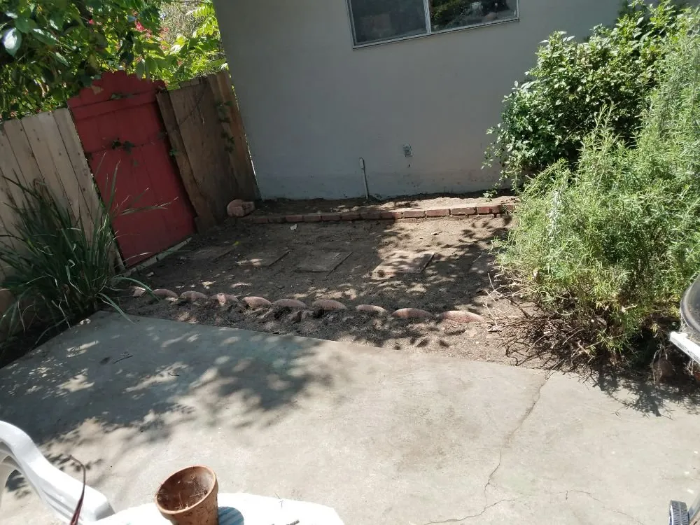 Reliable lawn care service experts serving Monrovia, CA - Solano Tree Service