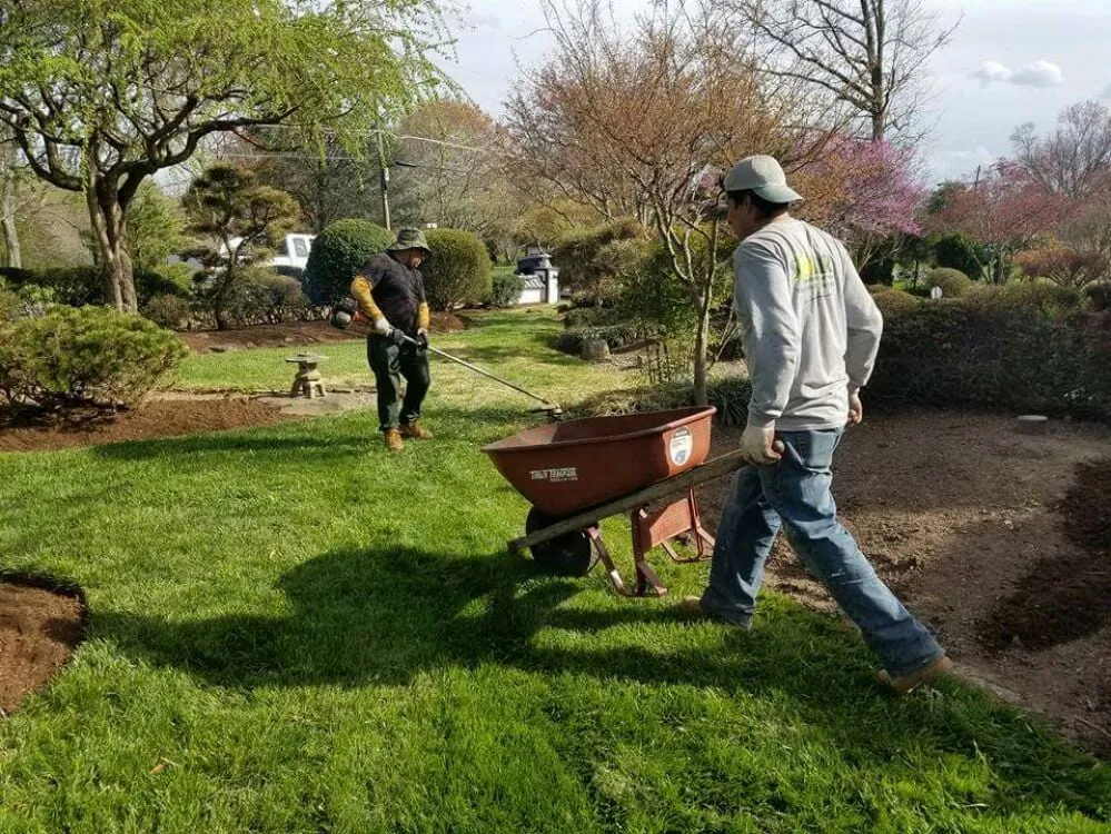 Trusted lawn mowing service in Bristow, VA by Solar Landscaping & Tree Service