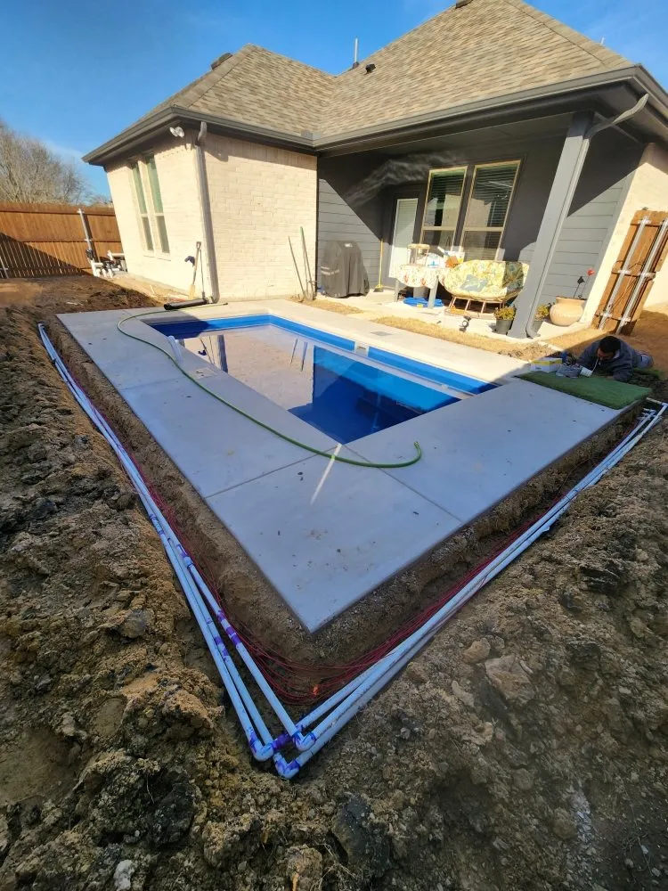 Custom yard maintenance in Lancaster, TX by Solar Scapes