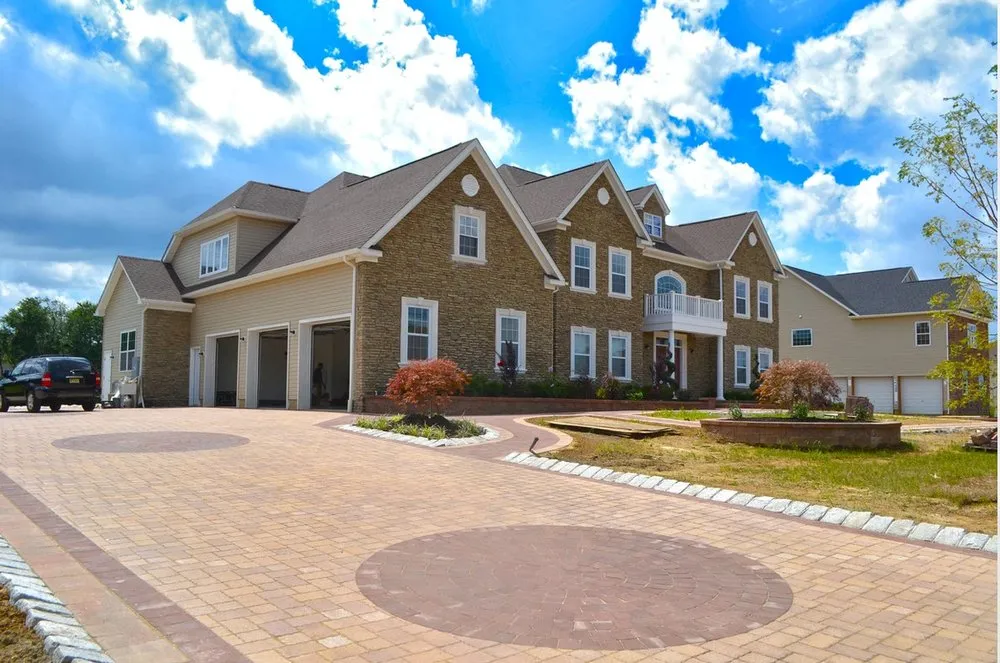 Affordable garden landscaping in East Windsor, NJ by Solares Landscaping