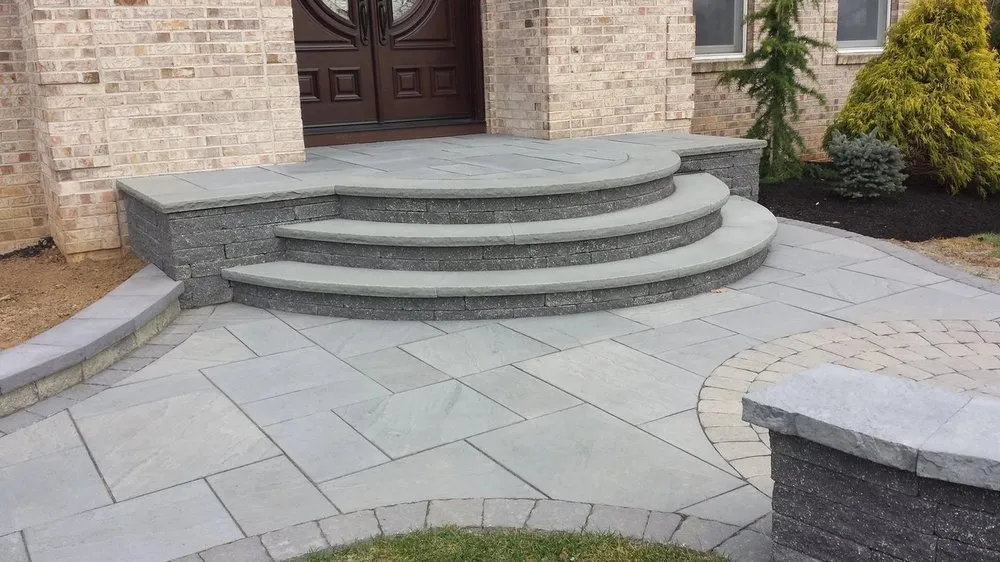 Affordable lawn mowing service experts serving East Windsor, NJ - Solares Landscaping