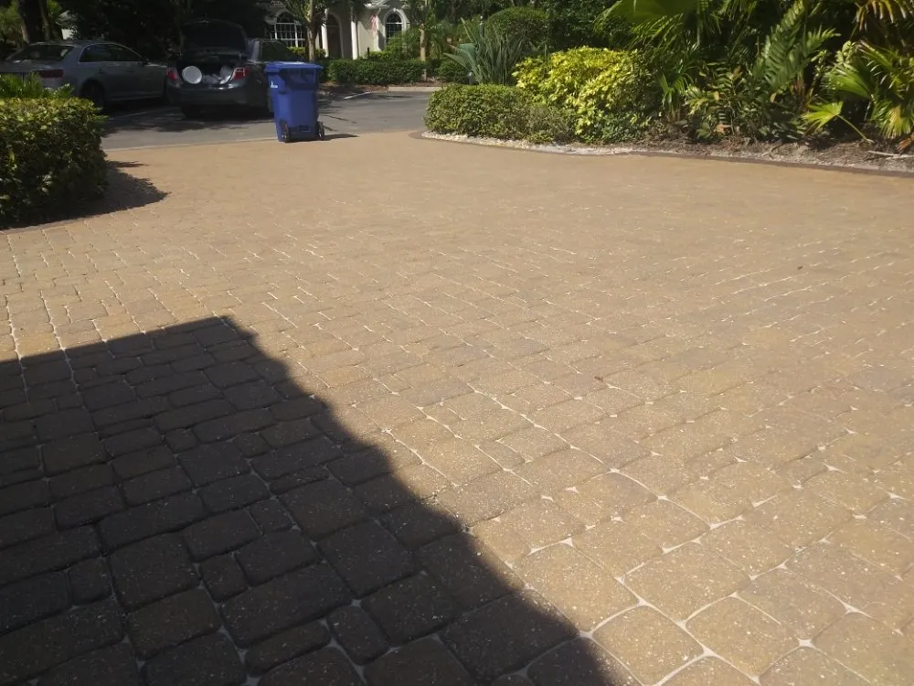 Expert yard maintenance in Englewood, FL - Soleil Pavers
