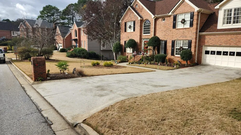 Affordable yard cleanup service for year-round maintenance in Snellville, GA by Solgreen Solutions