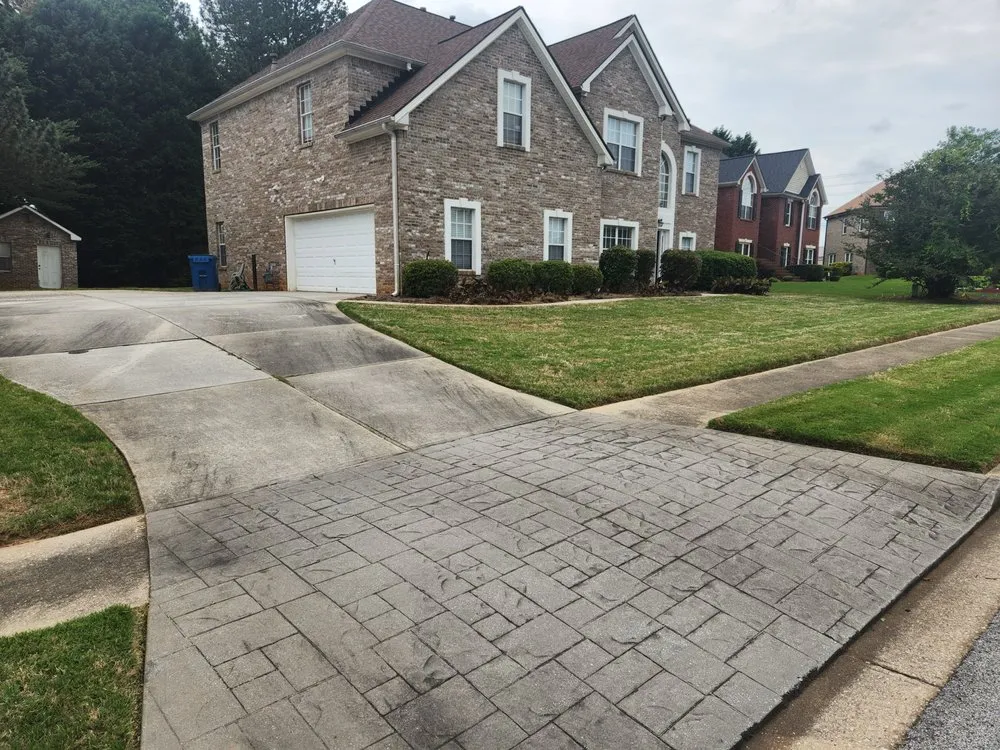 Custom landscaping services in Snellville, GA - Solgreen Solutions