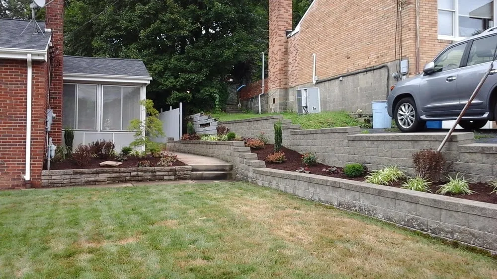 Trusted yard maintenance in Pittsburgh, PA - Solid Contracting