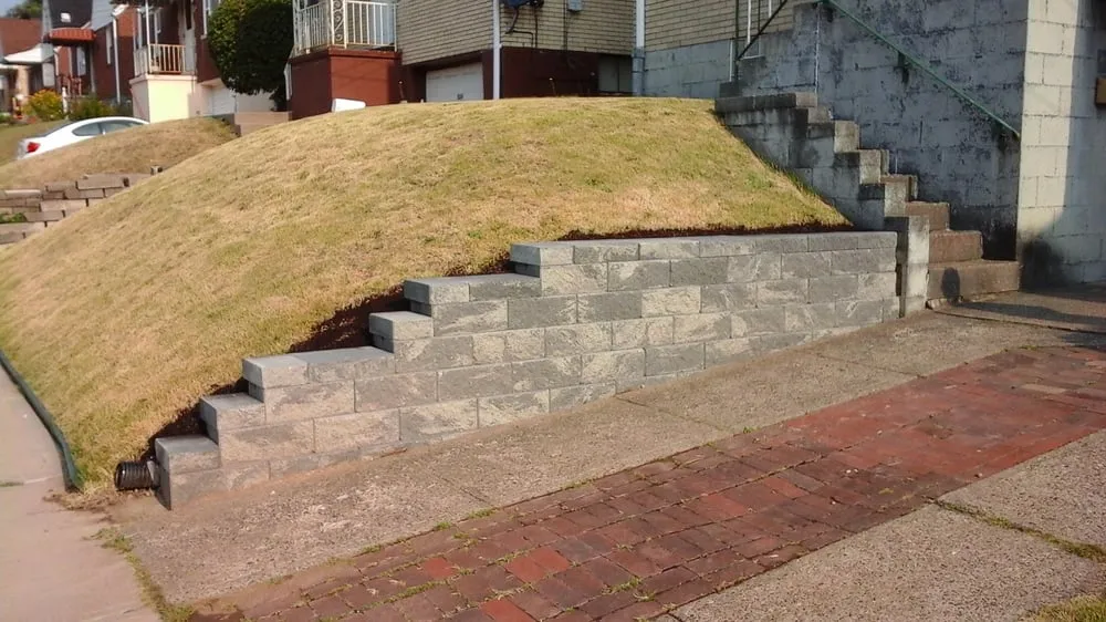 Trusted yard maintenance in Pittsburgh, PA by Solid Contracting