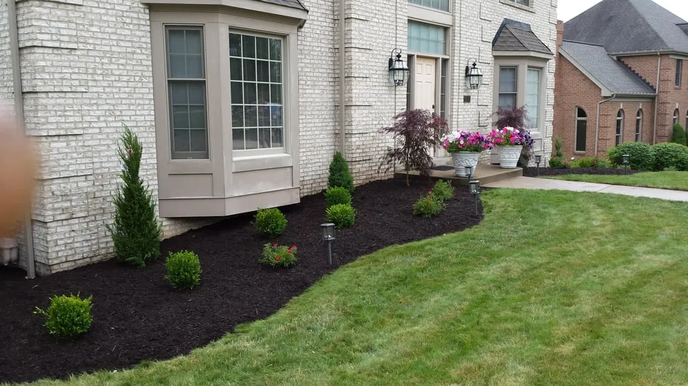 Professional garden landscaping experts serving Pittsburgh, PA - Solid Contracting