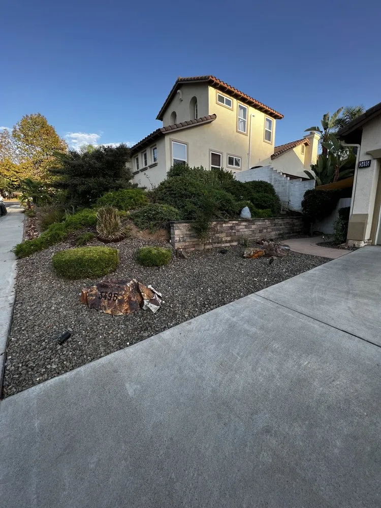 Reliable outdoor landscaping experts serving San Diego, CA - Solid Green Construction