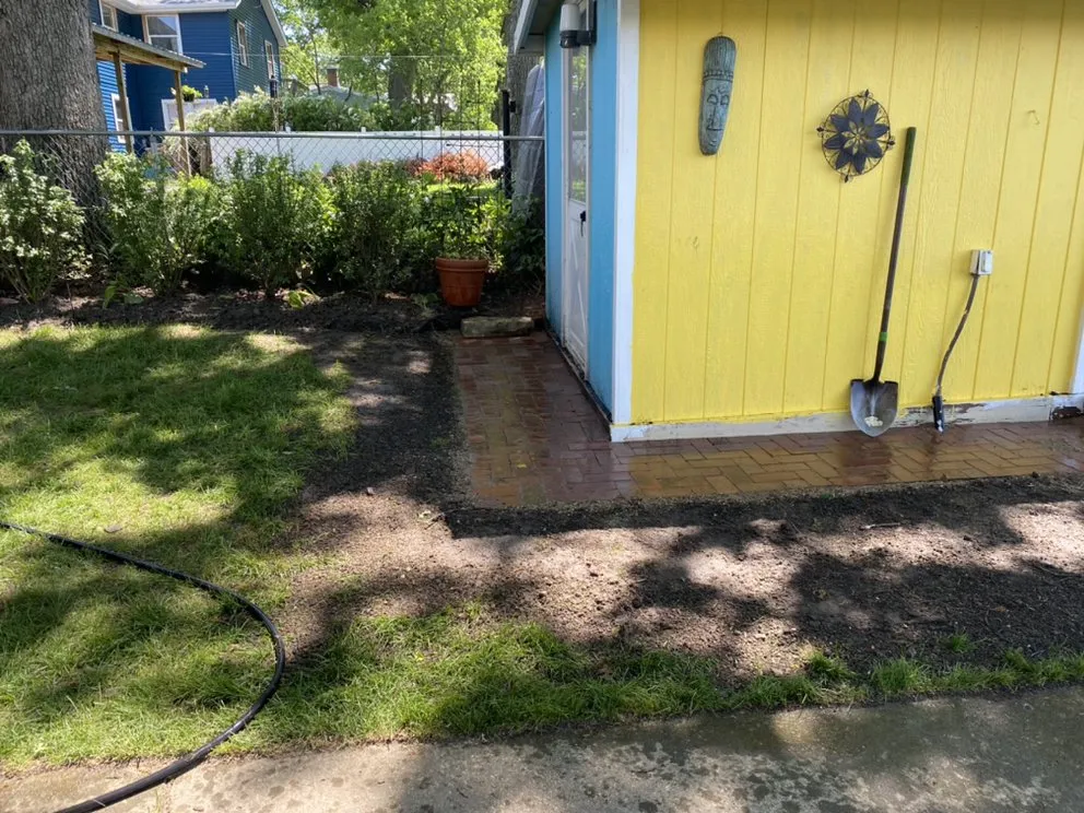 Top-rated yard maintenance experts serving Round Lake Beach, IL - Solid Green Landscape