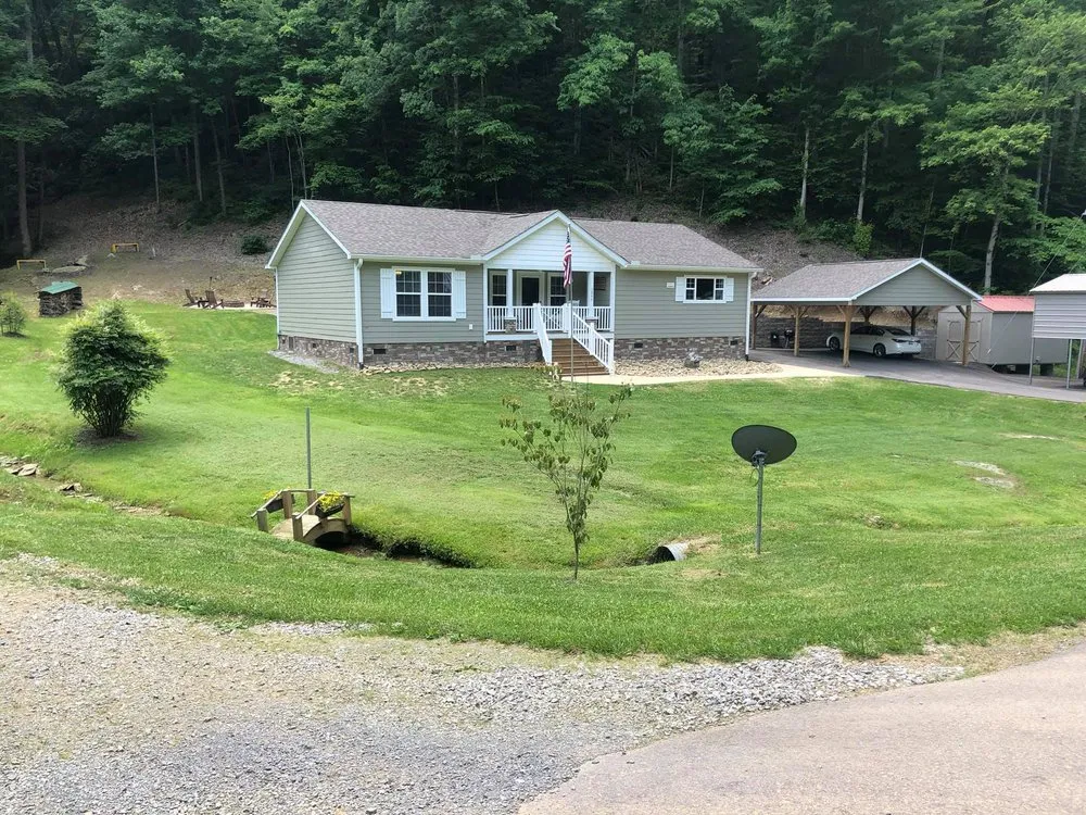 Top-rated lawn care service in Sevierville, TN - Solid Ground Landscaping