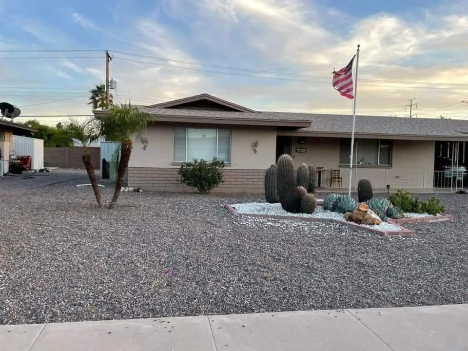 Trusted yard maintenance experts serving Phoenix, AZ - Solid Lawn Care