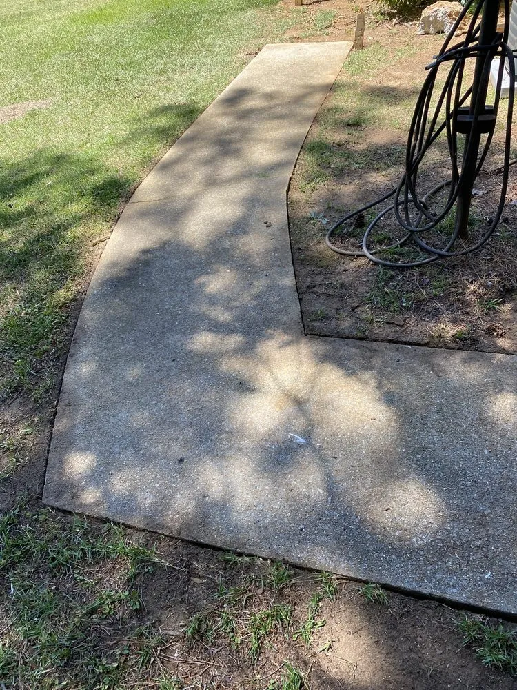 Professional outdoor landscaping in Forest Park, GA - Solid Profit