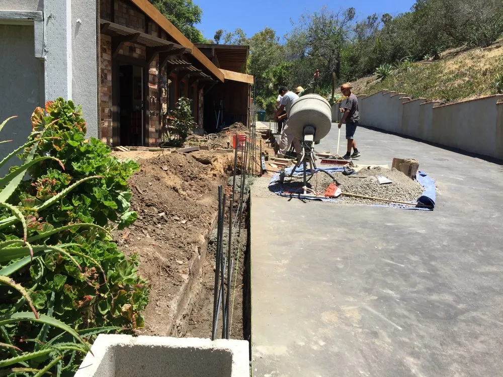 Expert lawn care service experts serving Huntington Beach, CA - Solid Rock Landscapes