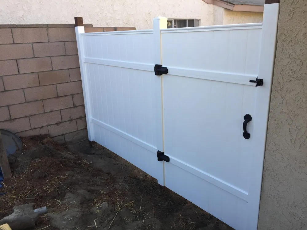 Affordable lawn mowing service for residential properties across Huntington Beach, CA - Solid Rock Landscapes