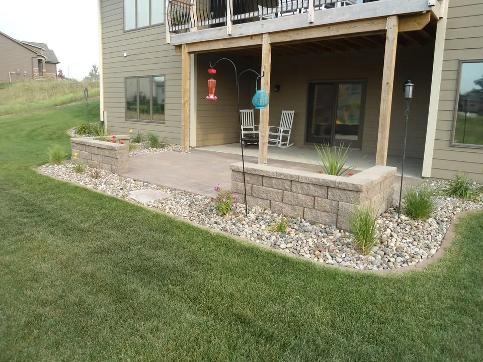 Top-rated yard maintenance experts serving West Des Moines, IA - Solid Rock Landscaping
