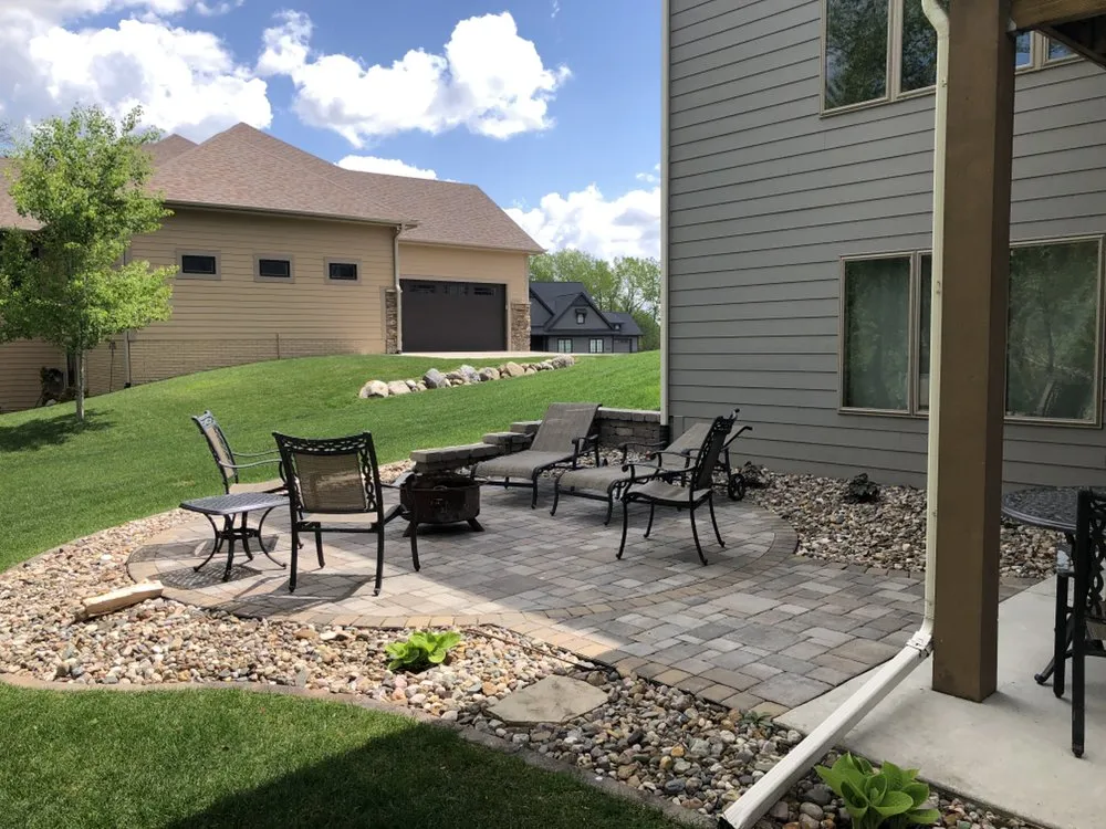Top-rated residential landscaping experts serving West Des Moines, IA - Solid Rock Landscaping