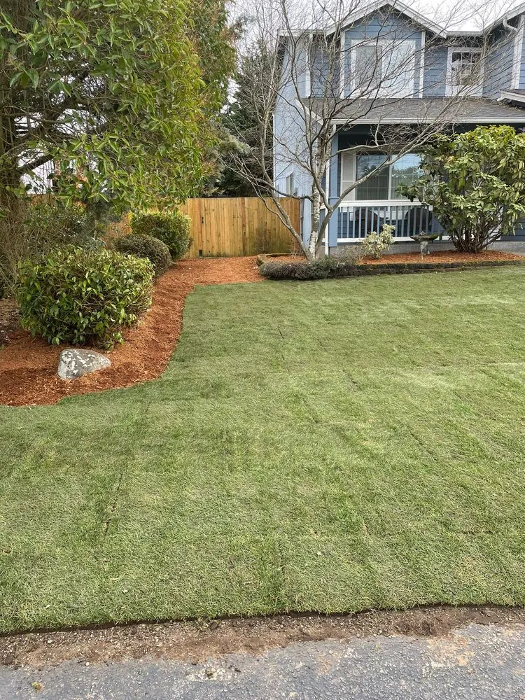 Custom lawn mowing service near you across Puyallup, WA - Solin Landscaping Services