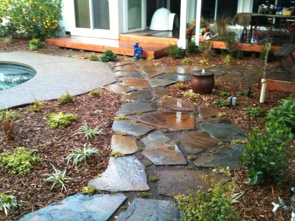 Custom residential landscaping near you in Sacramento, CA by Solinsky Gardens