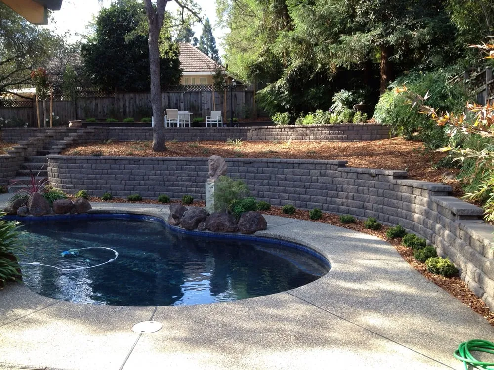 Expert garden landscaping experts serving Sacramento, CA - Solinsky Gardens