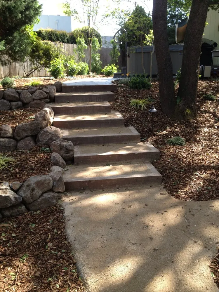 Reliable outdoor landscaping in Sacramento, CA by Solinsky Gardens