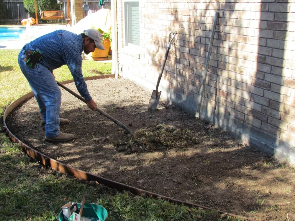 Expert garden landscaping in Houston, TX by Solis and Son Landscaping