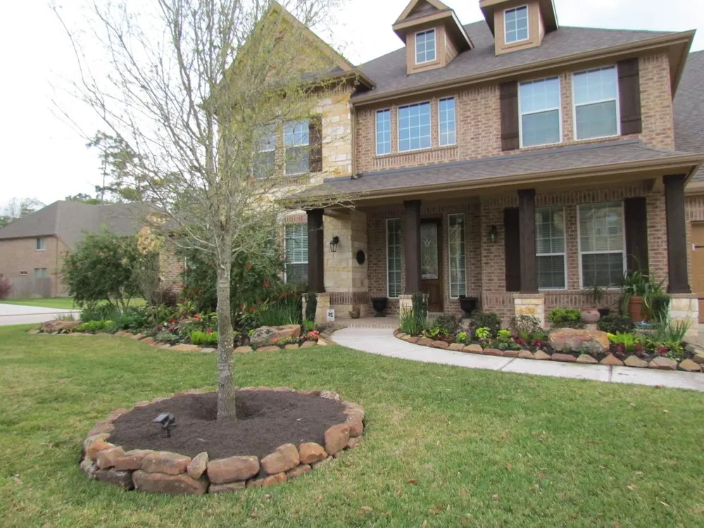 Professional residential landscaping near you in Houston, TX by Solis and Son Landscaping