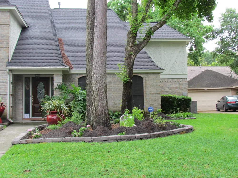 Reliable yard maintenance experts serving Houston, TX - Solis and Son Landscaping