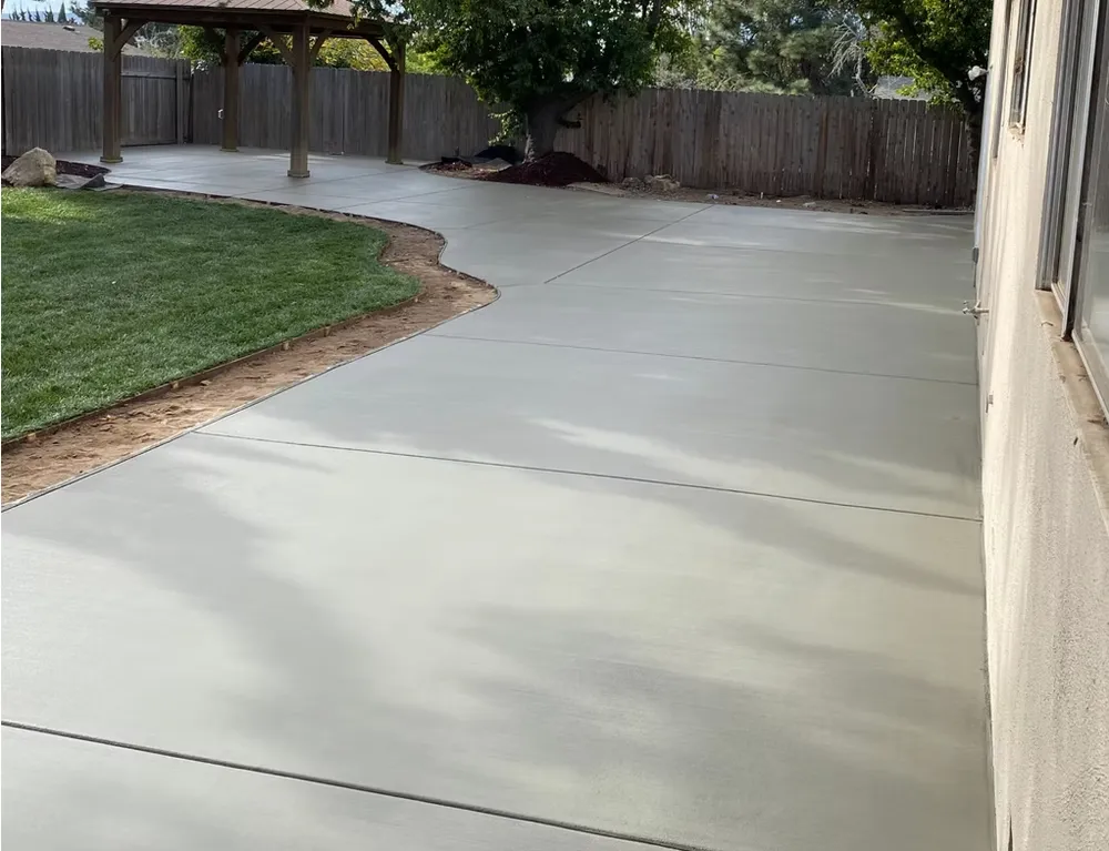 Trusted yard cleanup service in Los Alamos, CA by Solis Creative Rocks