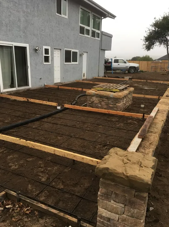 Expert outdoor landscaping experts serving Los Alamos, CA - Solis Creative Rocks