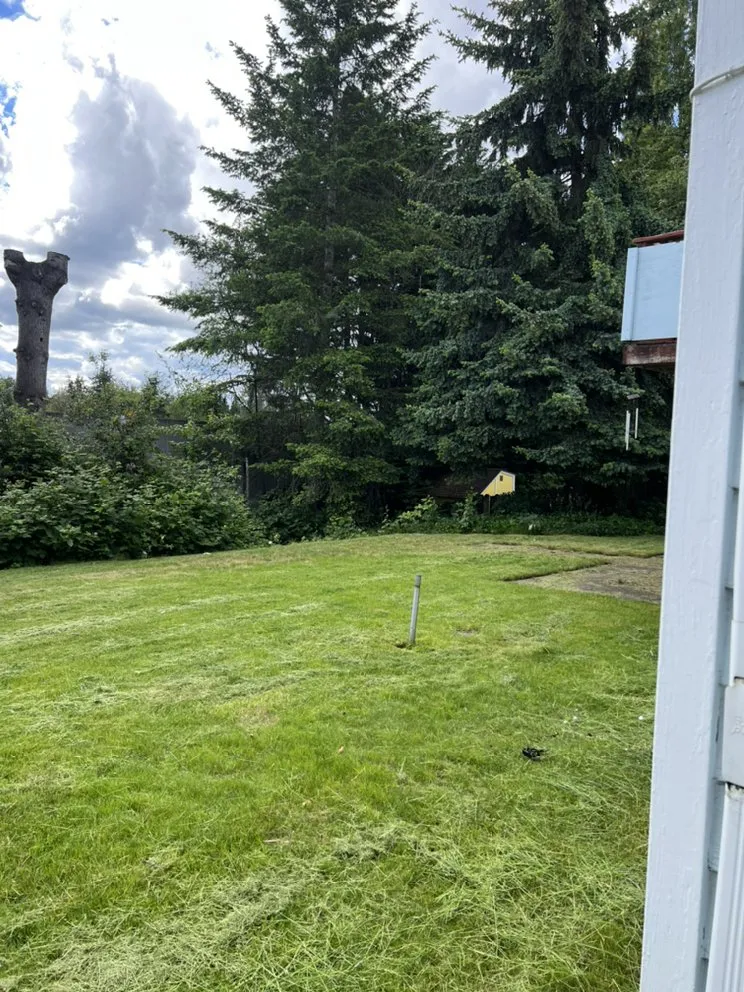 Local landscape installation in Duvall, WA by Solis Landscape