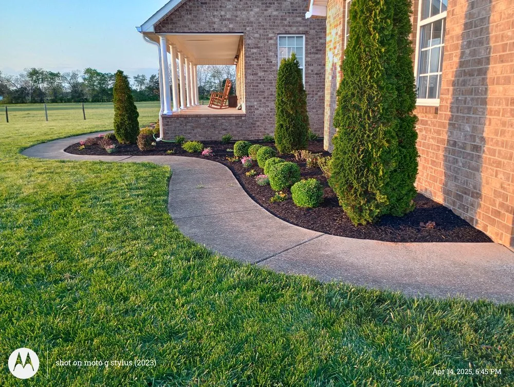 Top-rated garden landscaping near you in Unionville, TN by Solis landscapes