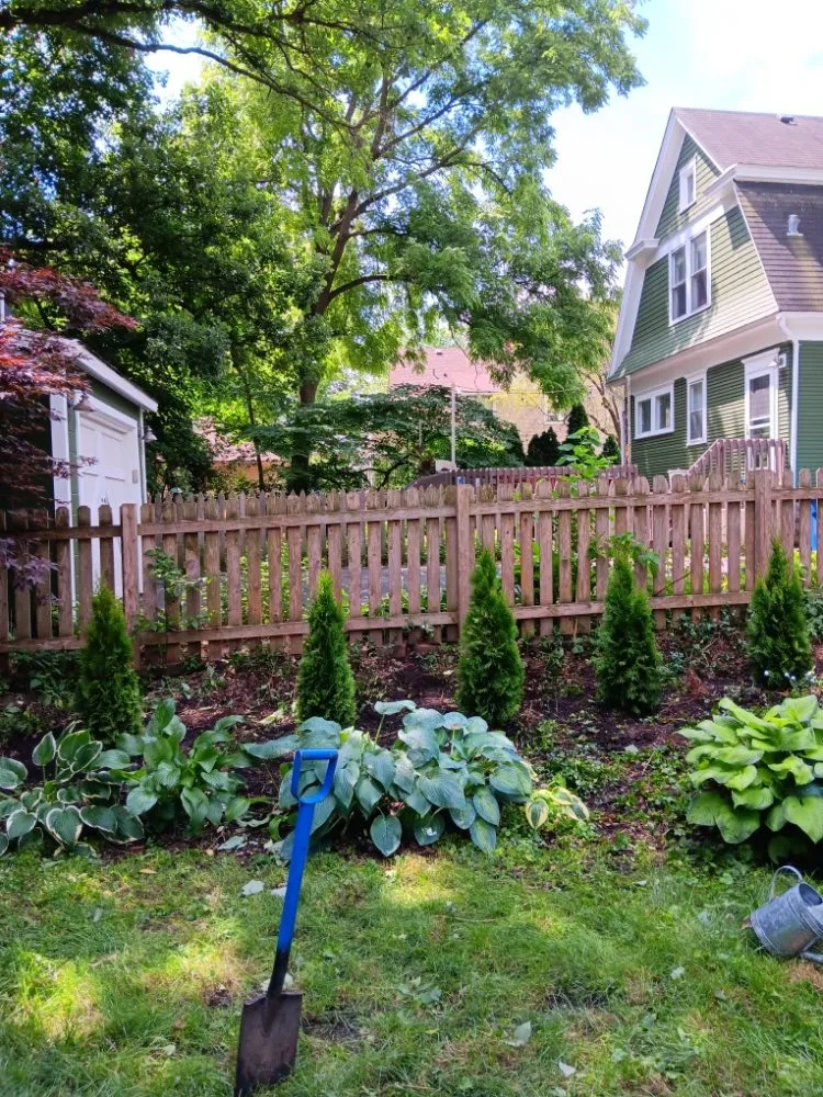 Local residential landscaping in Campton Hills, IL - Solis Lawn & Paving