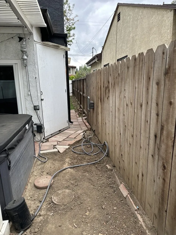 Professional yard maintenance for homes in Santa Clarita, CA by Solis Tree Service