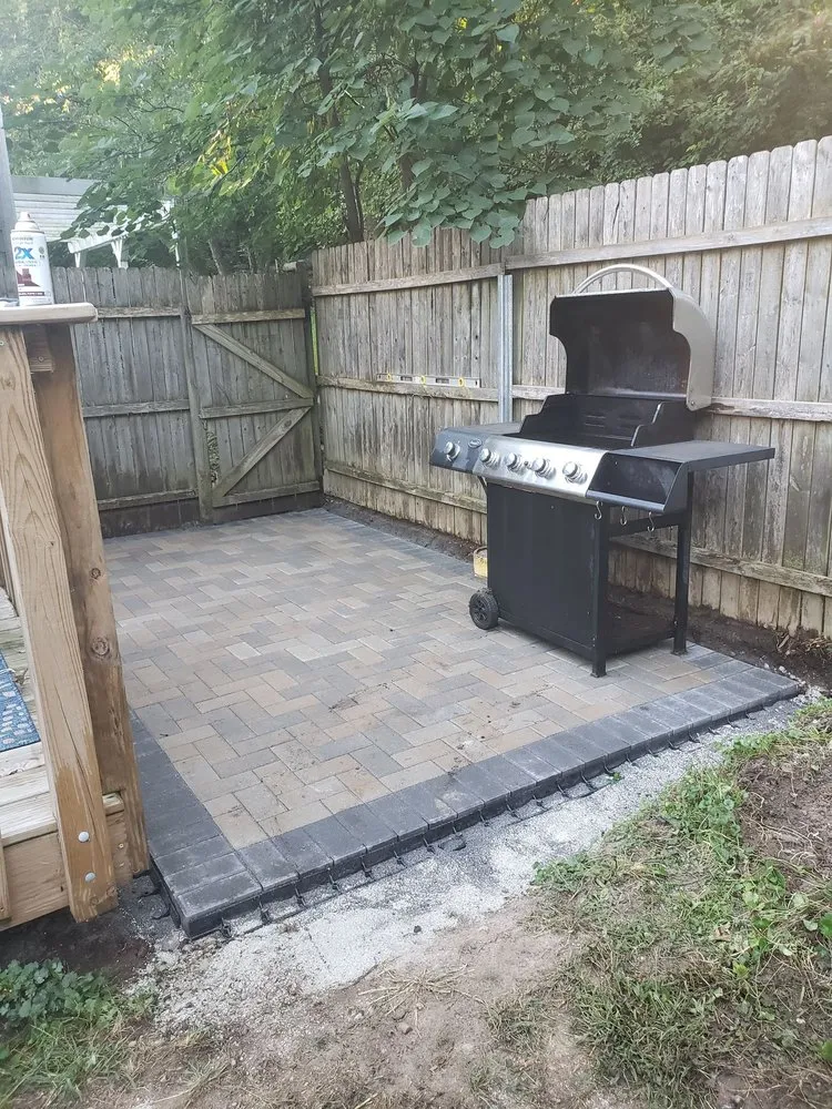 Top-rated yard cleanup service in Cary, IL - Solo Construction & Landscaping