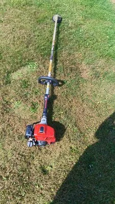 Solo Lawn & Snow Removal Logo