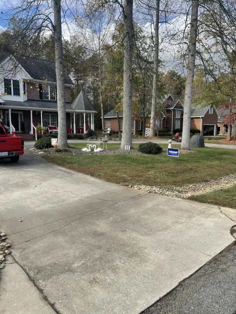 Local yard cleanup service in Kannapolis, NC by Solomon Landscapes