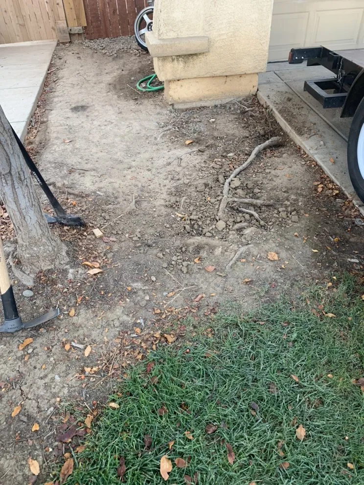 Custom lawn mowing service in Merced, CA - Solorio’s Lawn Care