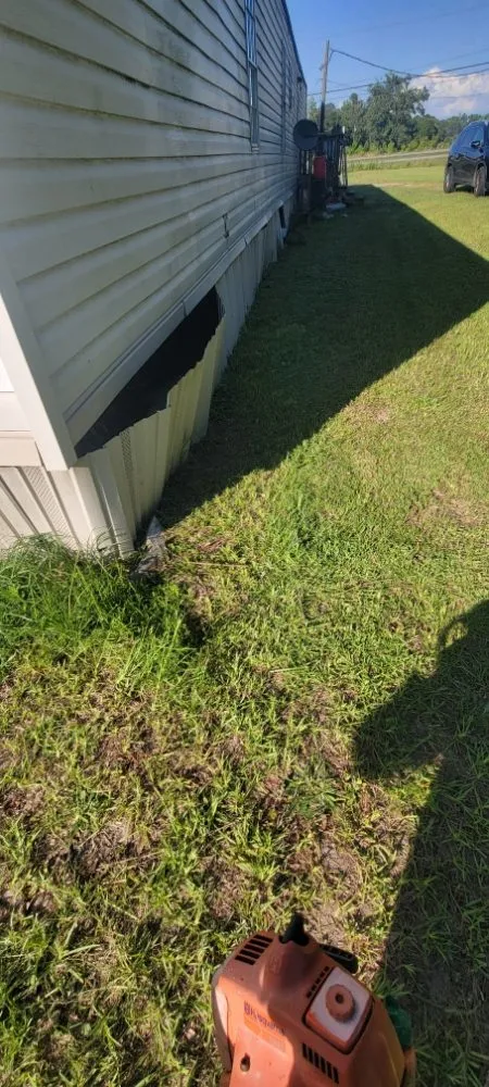 Trusted residential landscaping with custom design across Florence, SC - Solo's Lawncare Service