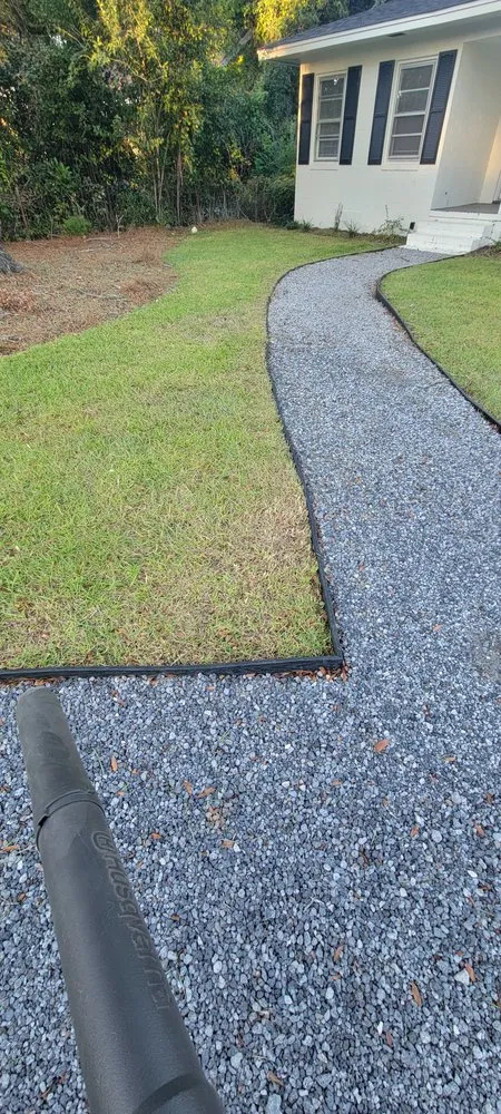 Affordable lawn care service in Florence, SC by Solo's Lawncare Service