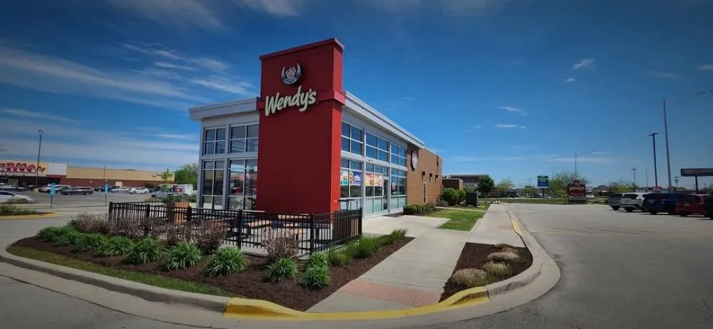 Local landscape design in Hammond, IN - Solstice Enterprise