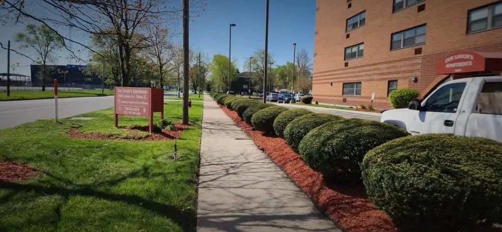 Top-rated yard maintenance in Hammond, IN - Solstice Enterprise