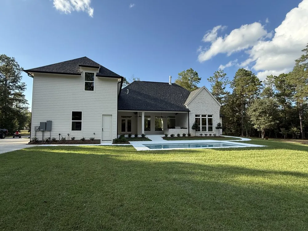 Reliable yard cleanup service experts serving Covington, LA - SolTerra Pools