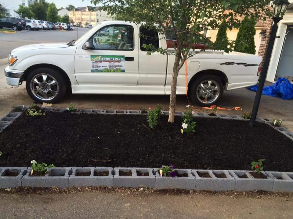 Custom lawn mowing service near you across Woodbridge, VA - Solution lands