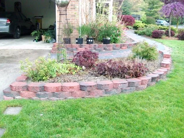 Custom landscape design in Woodbridge, VA - Solution lands