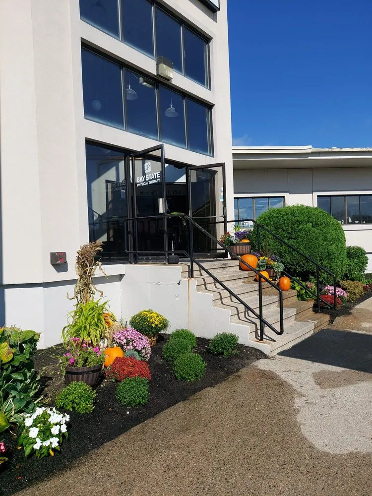 Custom lawn care service for year-round maintenance across Marlborough, MA - Somar Landscape