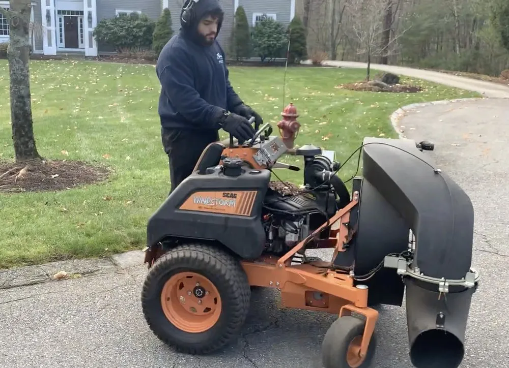 Top-rated lawn care service for beautiful yards in Marlborough, MA by Somar Landscape