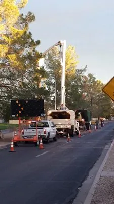 Somerset Landscape Maintenance Logo